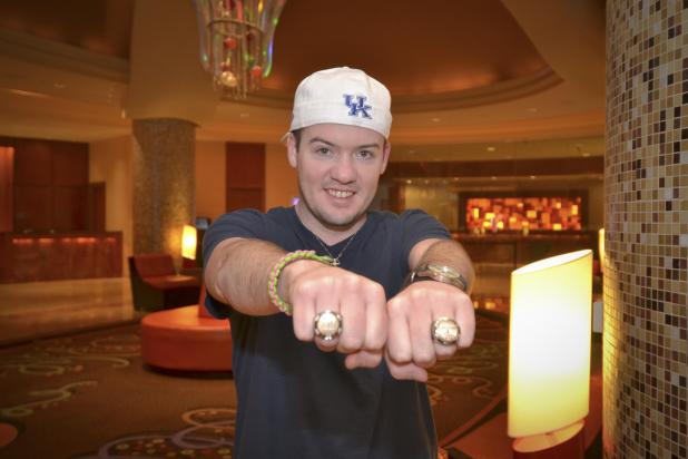 A SECOND GOLD JEWELL FOR KURT