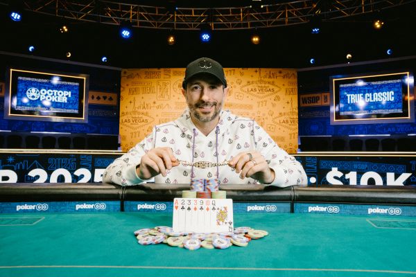 Brian Rast   Winner   Event #50  $10,000 Razz Championship Lr.2025.hrre D04378
